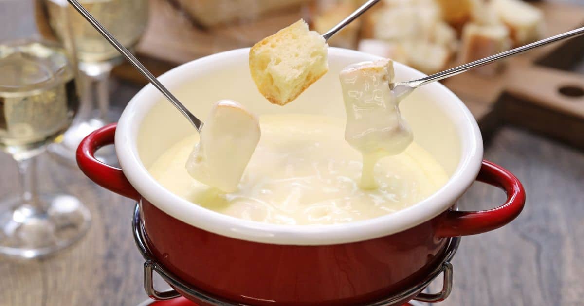 Swiss Cheese Fondue Swiss Cheese Fondue